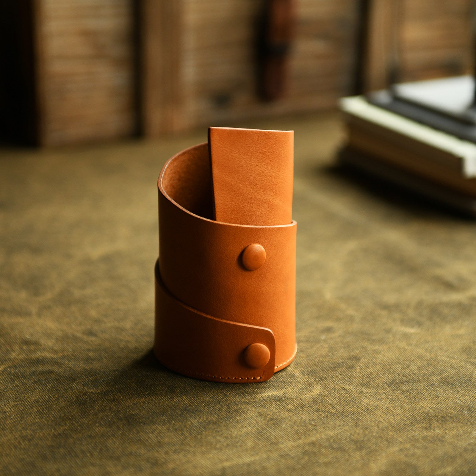 Handmade Cowhide Leather Pen Holder