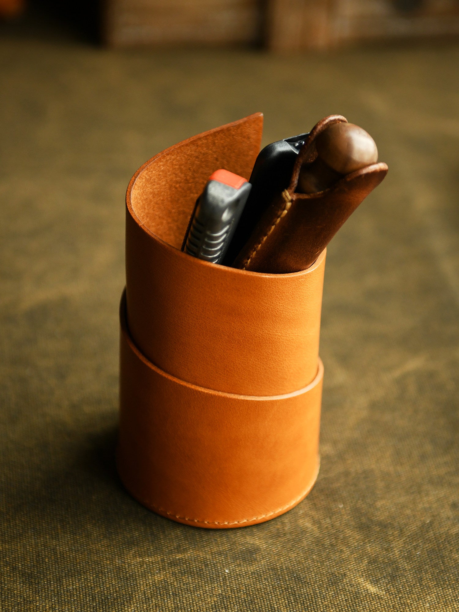 Handmade Cowhide Leather Pen Holder