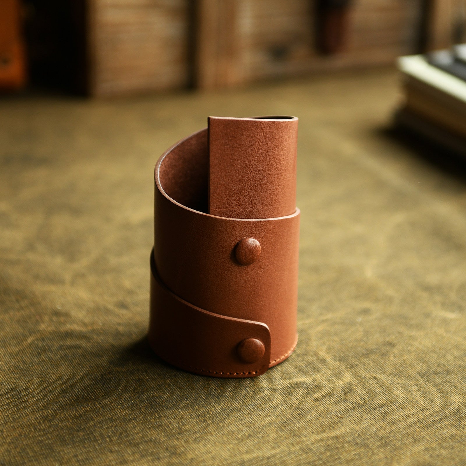 Handmade Cowhide Leather Pen Holder
